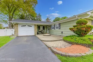 60 Fordham Dr, Aberdeen Township, NJ 07747 - Photo 2
