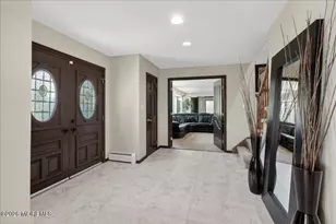 17 Bingham Dr, Marlboro Township, NJ 07746 - Photo 6