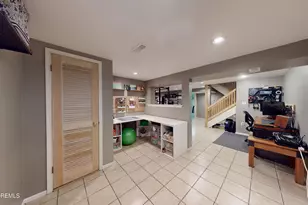 169 Nathan Dr, North Brunswick Township, NJ 08902 - Photo 22