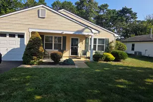 17 Nautilus Dr, Brick, NJ 08723 - Photo 2