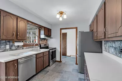 801 Broadway Boulevard, Toms River Township, NJ 08757 - Photo 22