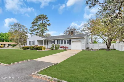 801 Broadway Boulevard, Toms River Township, NJ 08757 - Photo 2