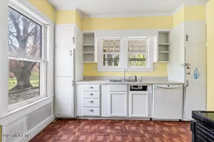 74 Reynolds Dr, Eatontown, NJ 07724 - Photo 8