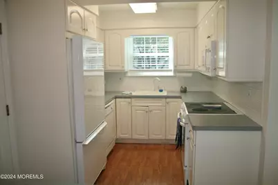 16 Apple Drive, Spring Lake, NJ 07762 - Photo 8