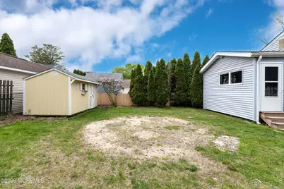 46 W Cape May Avenue, Ocean Gate, NJ 08740 - Photo 38