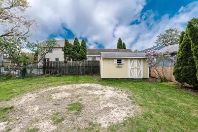 46 W Cape May Avenue, Ocean Gate, NJ 08740 - Photo 34