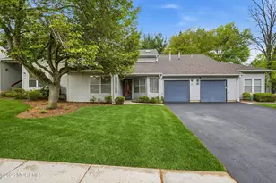 237 Ravenswood Rd, Englishtown, NJ 07726 - Photo 2
