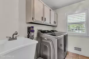 1913 Shadowbrook Dr, Wall Township, NJ 07719 - Photo 40