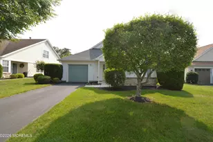2654 Meadow Lake Dr, Toms River Township, NJ 08755 - Photo 2