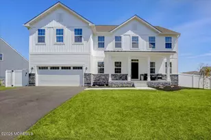 3 Annapolis St, Farmingdale, NJ 07727 - Photo 2