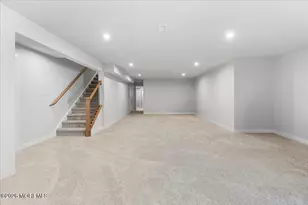 3 Annapolis St, Farmingdale, NJ 07727 - Photo 32