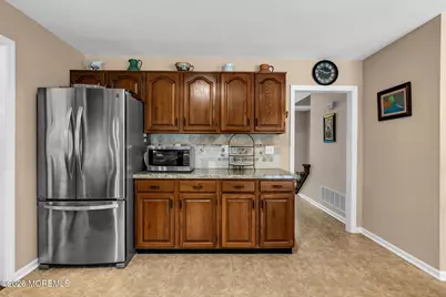 35 Brook Street, Farmingdale, NJ 07727 - Photo 18