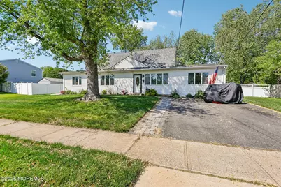 5 Farmdale Road, Hazlet Township, NJ 07730 - Photo 2