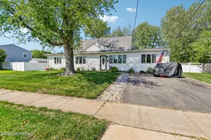 5 Farmdale Rd, Hazlet Township, NJ 07730 - Photo 2