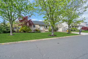 318 Texas Dr, Brick, NJ 08723 - Photo 4