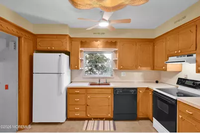 19 Murray Street, Freehold, NJ 07728 - Photo 8