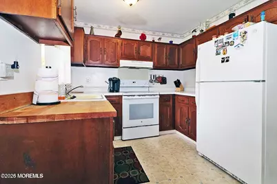 107 B Constitution Boulevard, Whiting, NJ 08759 - Photo 12