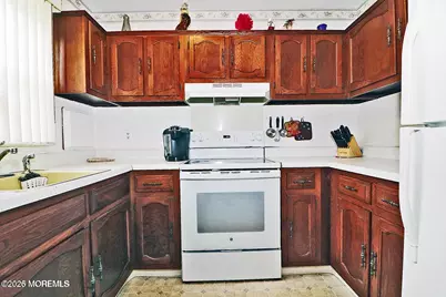 107 B Constitution Boulevard, Whiting, NJ 08759 - Photo 14