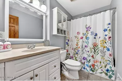33 Bayberry Lane, New Monmouth, NJ 07748 - Photo 14