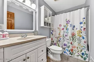 33 Bayberry Ln, New Monmouth, NJ 07748 - Photo 14