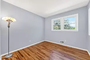 33 Bayberry Ln, New Monmouth, NJ 07748 - Photo 18