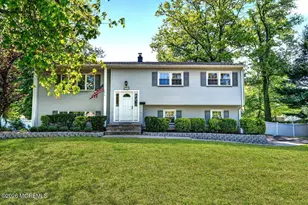 33 Bayberry Ln, New Monmouth, NJ 07748 - Photo 4