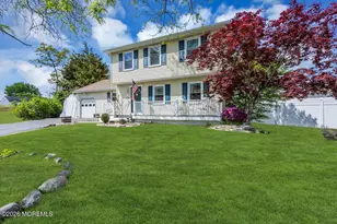 1058 Torremolinos Ct, Toms River Township, NJ 08753 - Photo 2