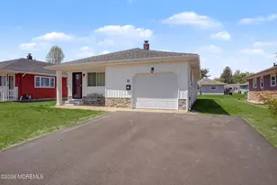 28 Montserrat St, Toms River Township, NJ 08757 - Photo 1