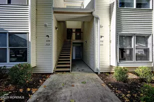 335 Sunshine Ct, Englishtown, NJ 07726 - Photo 2