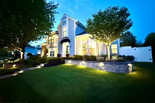194 Kentucky Way, Freehold, NJ 07728 - Photo 4