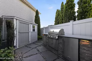 194 Kentucky Way, Freehold, NJ 07728 - Photo 26