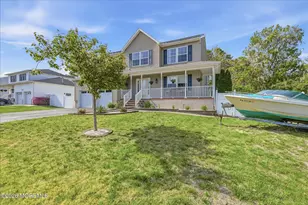136 D St, Brick, NJ 08723 - Photo 4