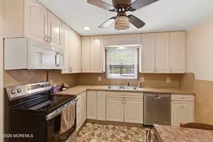117 E Caranetta Terrace, Lakewood, NJ 08701 - Photo 8