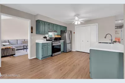 516 Barclay Drive, Point Pleasant, NJ 08742 - Photo 8