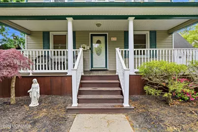 420 Wells Avenue, Oakhurst, NJ 07755 - Photo 4