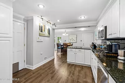 420 Wells Avenue, Oakhurst, NJ 07755 - Photo 10