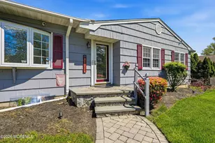 1903 Holbrook St, Oakhurst, NJ 07755 - Photo 4