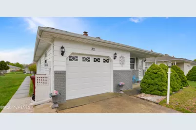 32 Bonaire Drive, Toms River Township, NJ 08757 - Photo 2