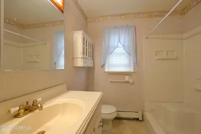 32 Bonaire Drive, Toms River Township, NJ 08757 - Photo 14