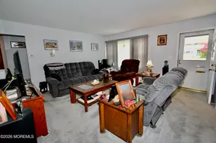 32 Toomin Dr, Neptune Township, NJ 07753 - Photo 4