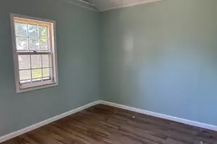 239 Alpine Way, Laurence Harbor, NJ 08879 - Photo 6