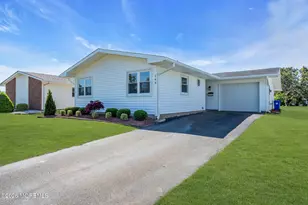 140 Clay Cir, Brick, NJ 08724 - Photo 4