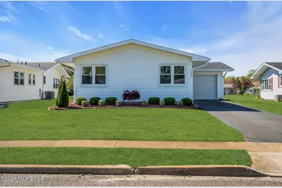 140 Clay Circle, Brick, NJ 08724 - Photo 2
