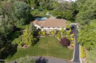 20 Sunrise Cir, Holmdel, NJ 07733 - Photo 1