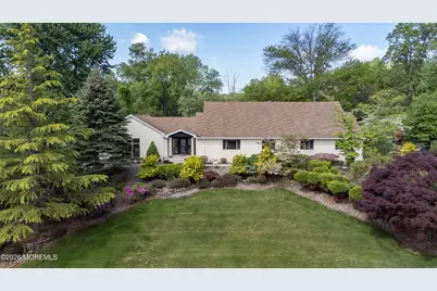 20 Sunrise Circle, Holmdel, NJ 07733 - Photo 2
