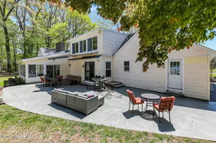 707 Quail Hl Rd, Colts Neck Township, NJ 07722 - Photo 2