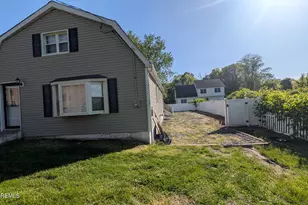 171 Center St, Aberdeen Township, NJ 07747 - Photo 40
