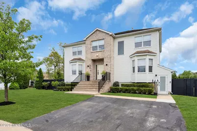 30 Independence Court, Lakewood, NJ 08701 - Photo 2