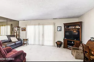 258 Grassmere Ct, Aberdeen Township, NJ 07747 - Photo 6