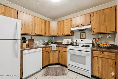 20 Austin Court #7, Freehold, NJ 07728 - Photo 12